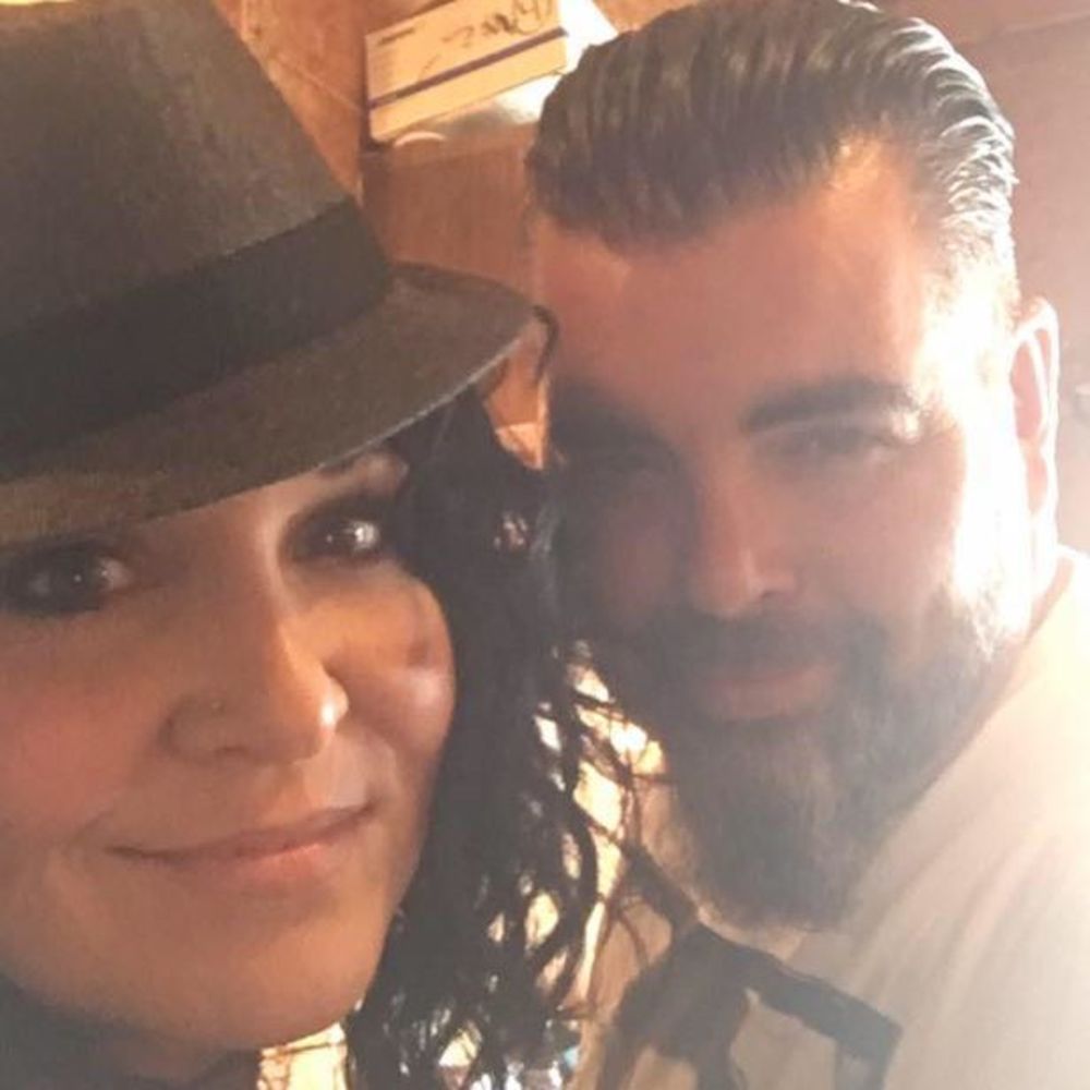 Meet your Posher, Beekand